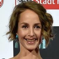 Lara-Joy Körner Naken