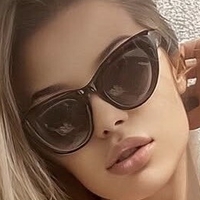 Laura Kalynych Naken