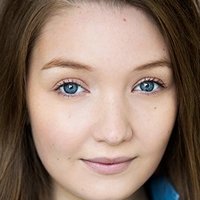 Lauren Esposito Naken