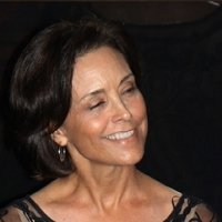Lauri Landry Naken