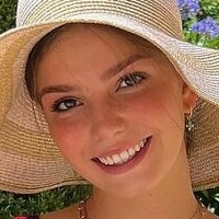 Léna Gross Naken
