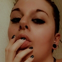 less-talk-more-goth Naken