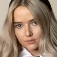 Lily Hollands Naken