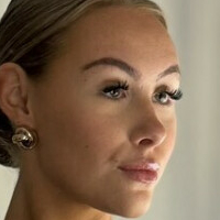 Lina Edel Naken