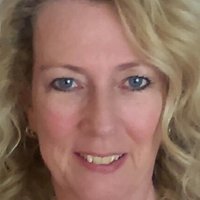 Linda McQuade Naken