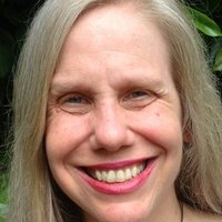 Lisa Adler Naken