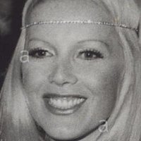 Lisa Farringer Naken