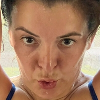 Liz Skylar Naken