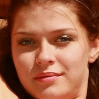 Liza J Naken