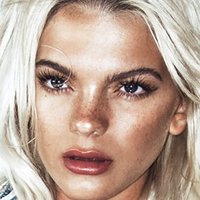 Louisa Johnson Naken