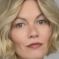 Louisa Mazzurana Naken