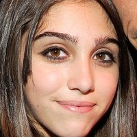 Lourdes Leon Naken