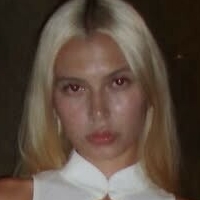 Lucia Manfredi Naken