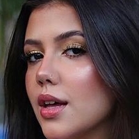 Luiza Parente Naken