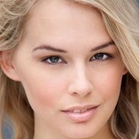 Lynn Wolf Naken