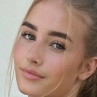 mackenziehart Naken
