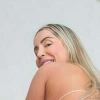 Mari Freitas Naken