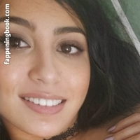 Maridette Naken