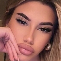 Martina Vernile Naken