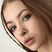 MiaDelish Naken