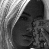 Mic’d Up Issy Naken