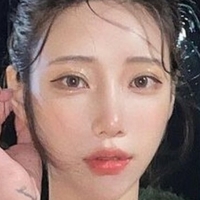 mo.momoro Naken