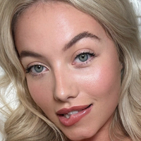 mollywhitexo Naken