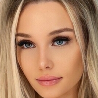 morekhloeeex Naken