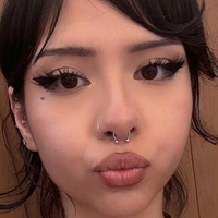 myshayla Naken