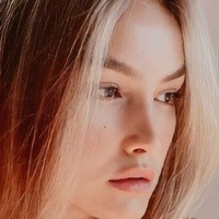 Naomi Reyners Naken