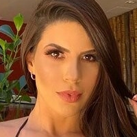 Nathalia Pereira Naken