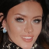 Niamh Velvet Naken