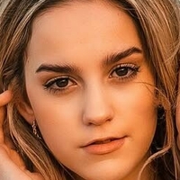 Nicola Crisa Naken