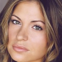 Nicole Zeoli Naken