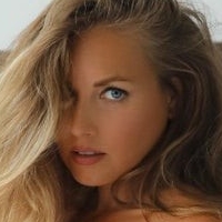 Nora Seguro Naken