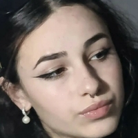 Oana Naken