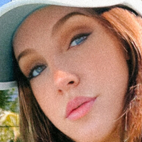 Olivia Schimmel Naken