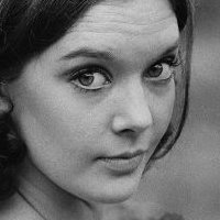 Pamela Franklin Naken