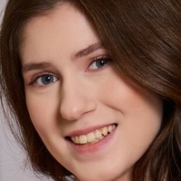 Pearl Naken