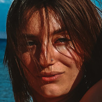 Rhea Azora Naken