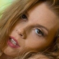 Rhia Lynn Naken