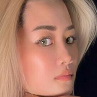 Rosofia Lia Naken