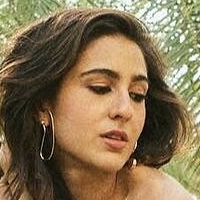 Sara Ali Khan Naken