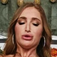 Skylarraee Naken