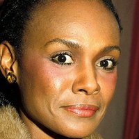 Tamara Dobson Naken