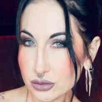Temptress Raven Eve Naken