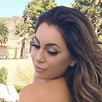 Uldouz Naken