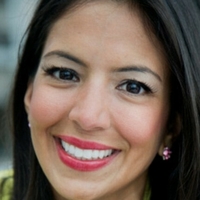 Vani Hari Naken