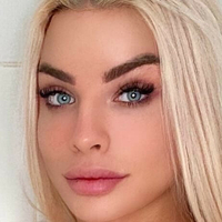 Victoria Mazhevski Naken