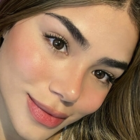 Victoria Valentina Naken